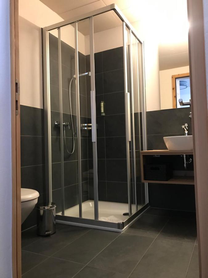 Berghotel Mettmen Schwanden  Eksteriør billede
